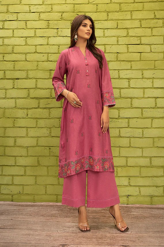42219544-Embroidered 2PC